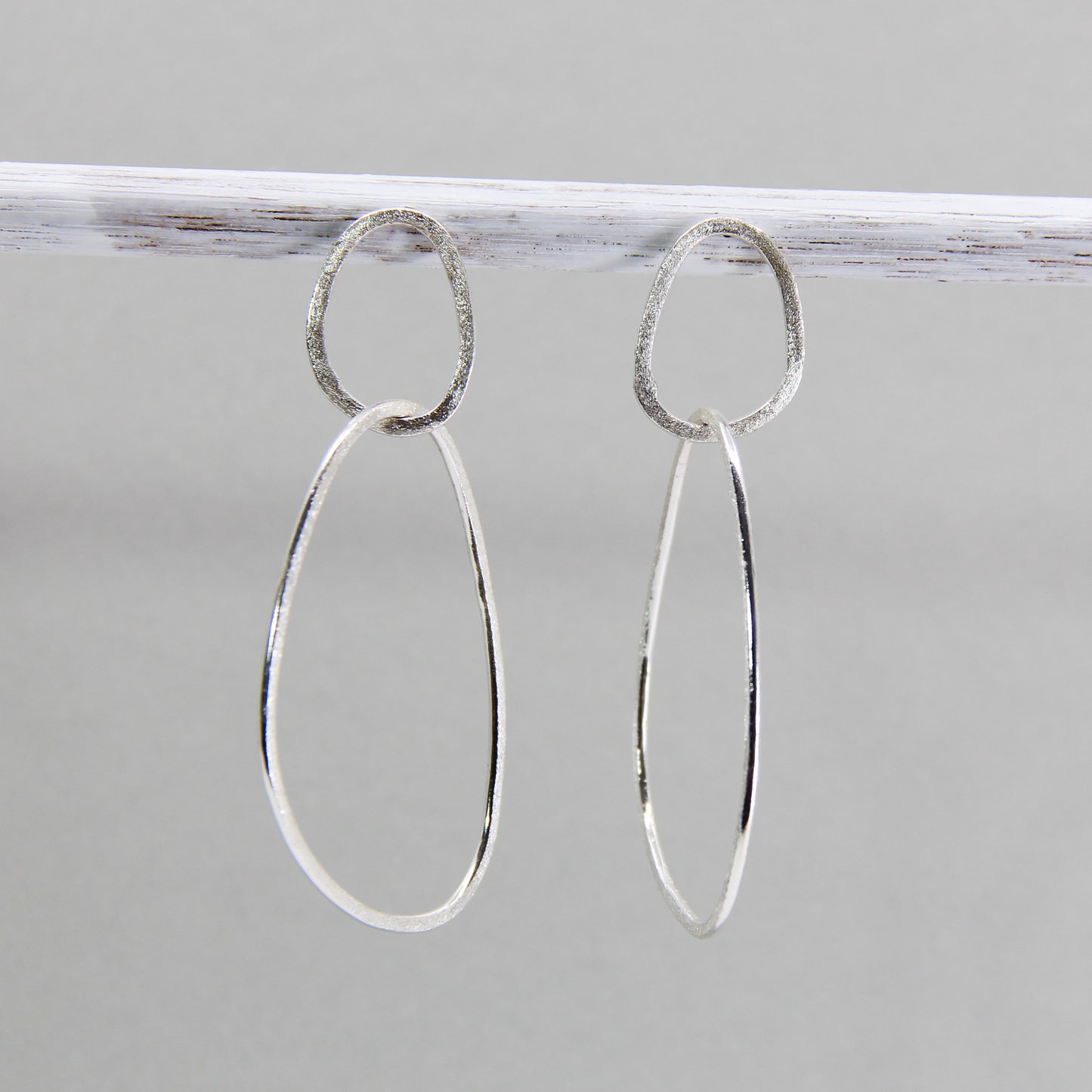 long minimalist dangly earrings in 925 sterling silver with organic shapes, short length