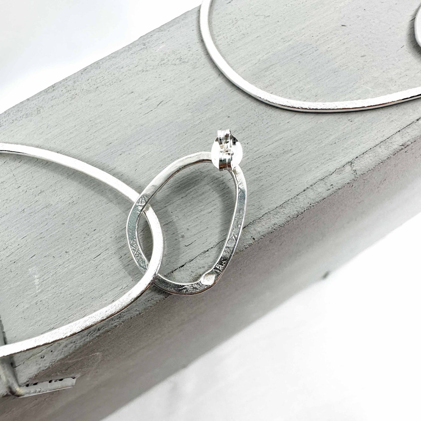 long minimalist dangly earrings in 925 sterling silver with organic shapes, short length