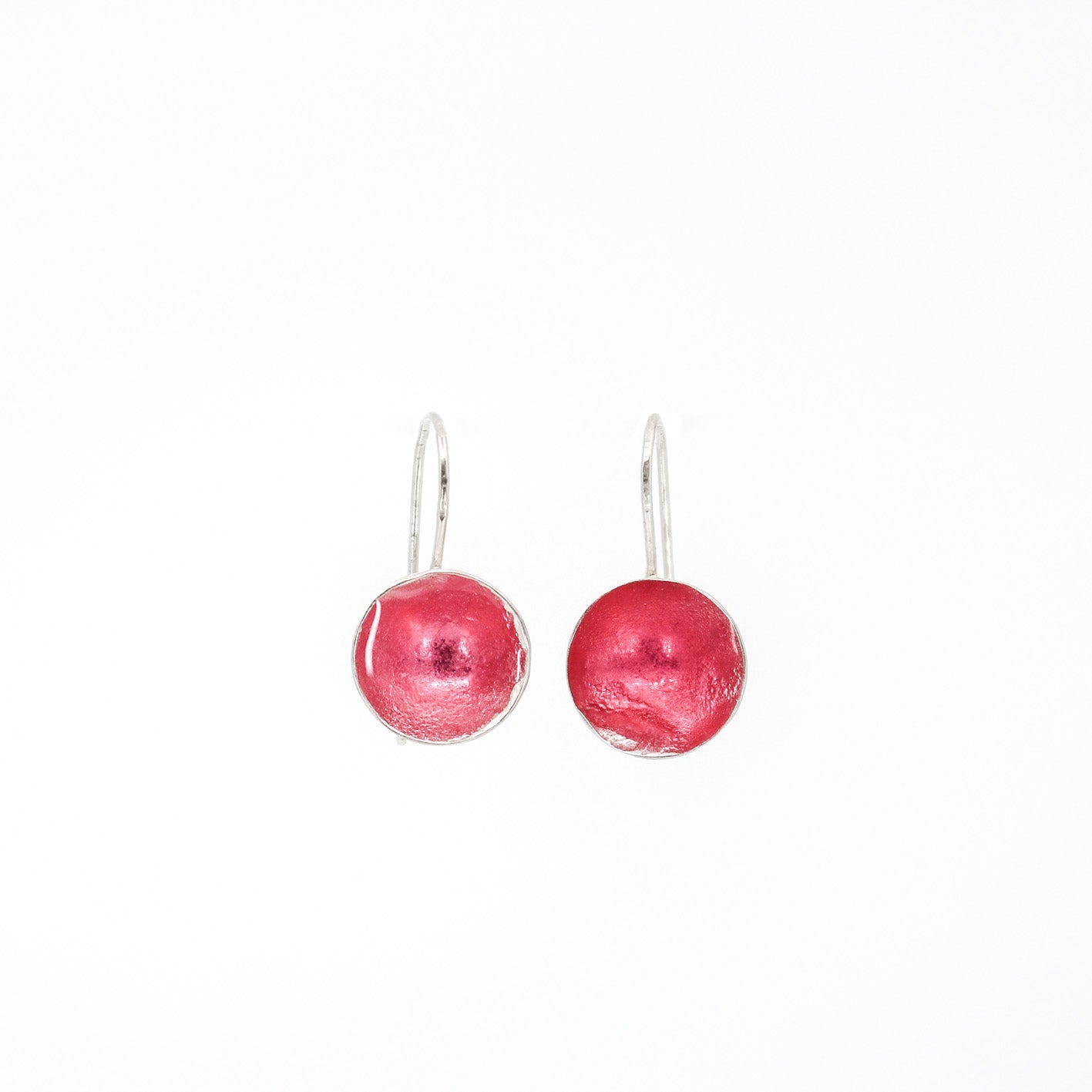 boucles d'oreilles pendantes courtes en argent rose • faites à la main en argent sterling 925 et résine 