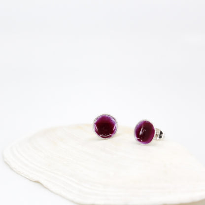small round stud earrings in sterling silver filled with mauve purple resin