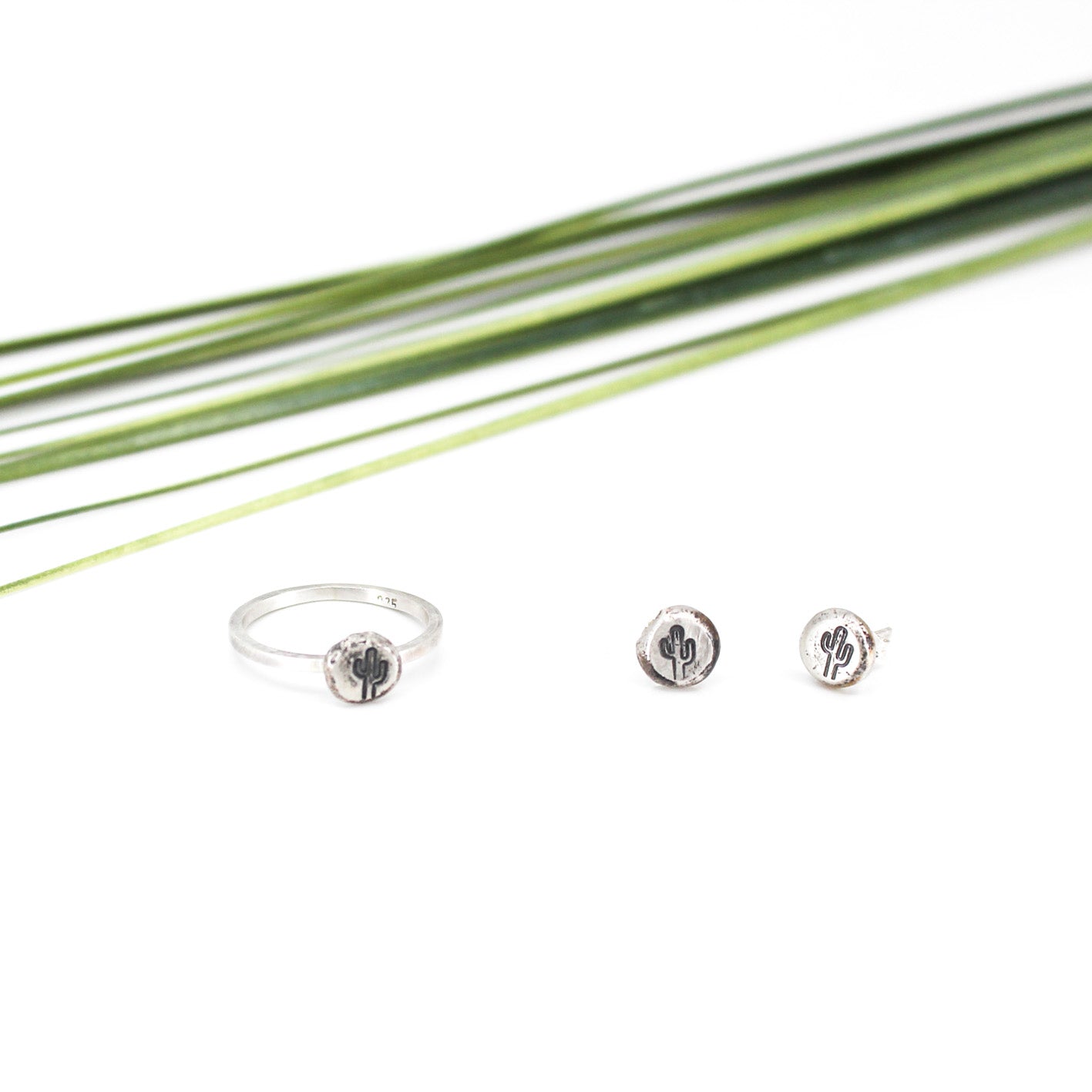 Einfacher Kaktus-Ring aus Öko-Sterlingsilber