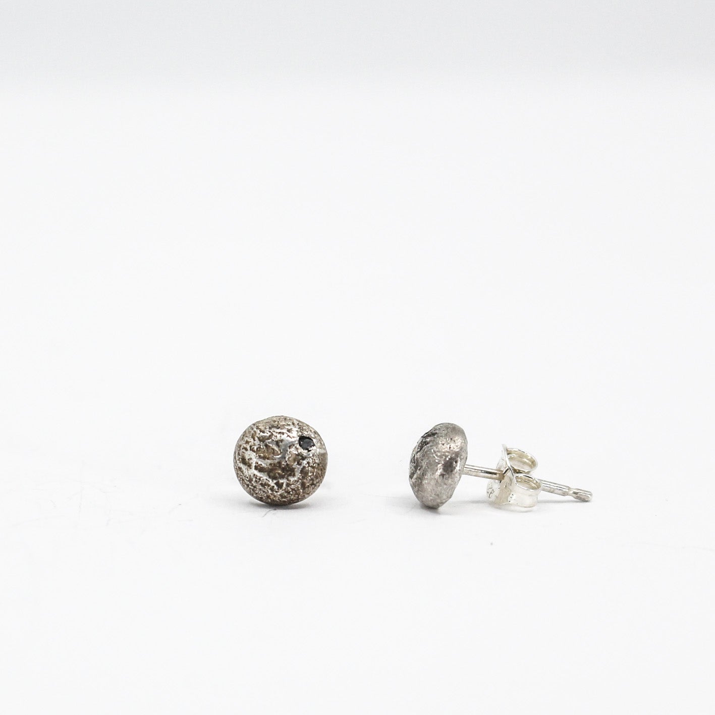 small silver studs with a set black diamond • sterling silver • handmade in France